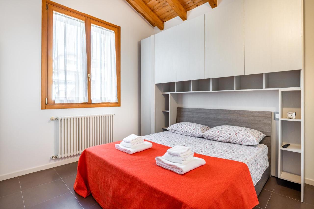 Casenuove Viletta Indipendente A 10 Min Da Parma Case Nuove  ภายนอก รูปภาพ